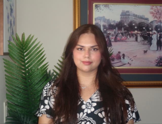 picture of Simra Jaffery